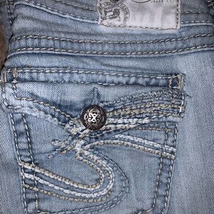 Silver Jeans “SUKI SURPLUS” 28/30